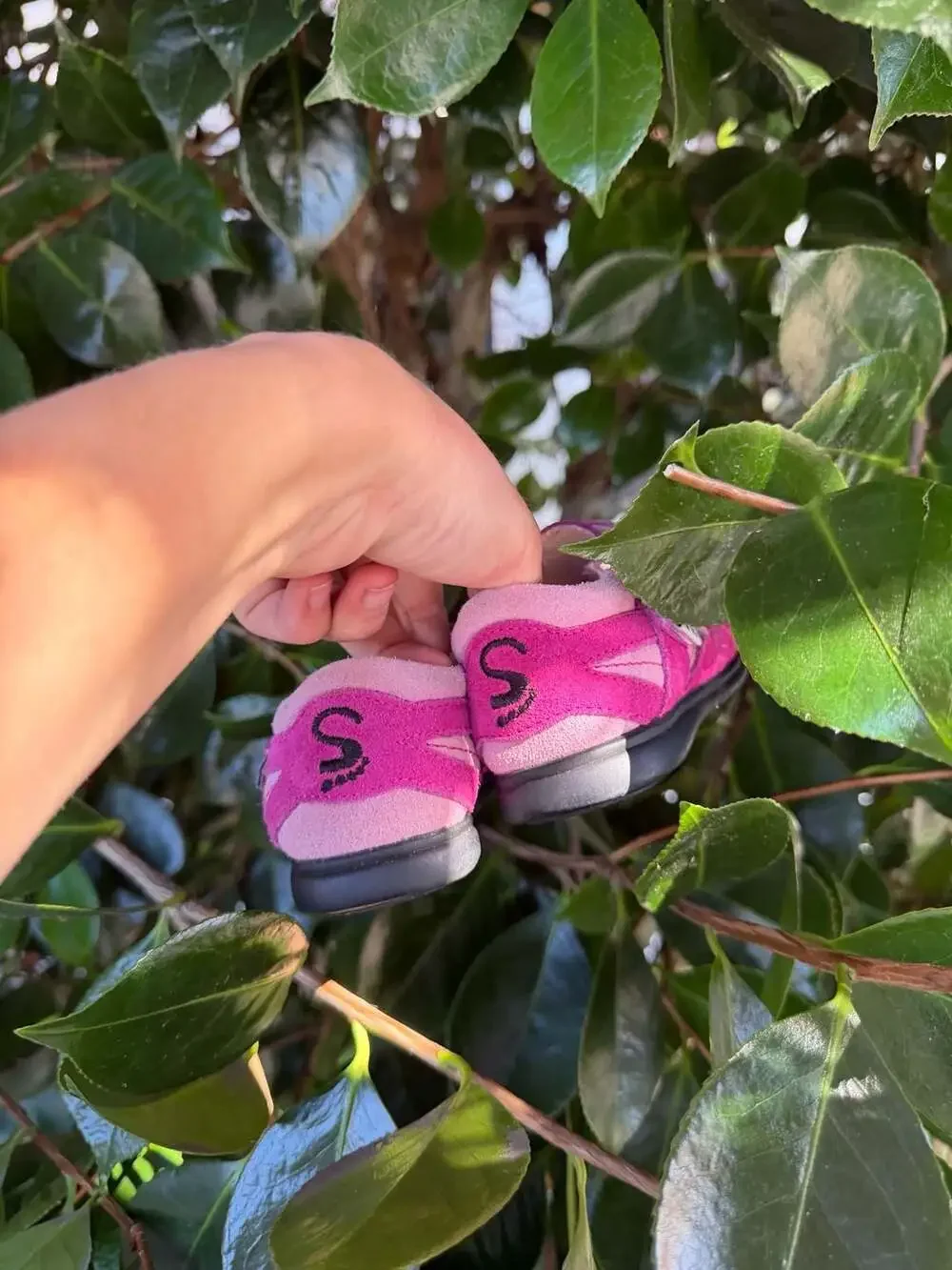 Little Soles Pink Suede T-Strap Toddler Shoes Size 5